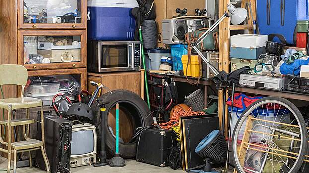 Психолог объяснила, чем опасен синдром Плюшкина