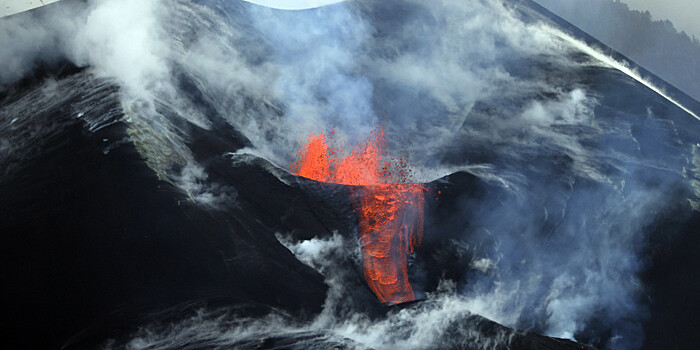 На испанском острове Пальма завершилось извержение вулкана