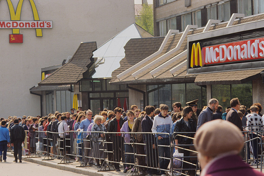 31 января 1990 года в Москве открылся первый советский «Макдональдс»