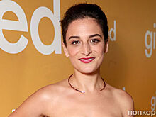 Дженни Слейт показала нового бойфренда на кинофестивале Сандэнс