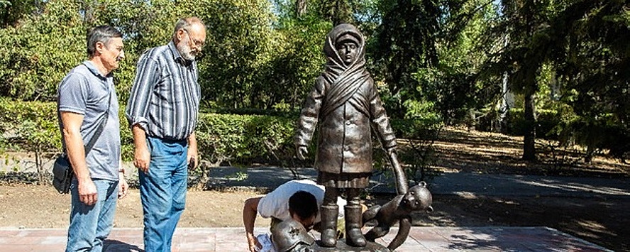 В Волгограде открыли памятник детям Великой Отечественной войны