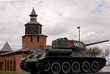 Танку-памятнику в нижегородском Кремле вернули боевой номер
