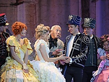 Свердловская музкомедия пригласила зрителей на водевиль  "Женитьбы гусара"