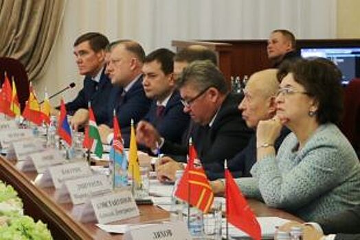 Владимир Нетёсов принял участие в заседании Совета законодателей ЦФО