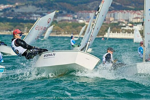 «Отгонялись»: яхтсмены из Калининграда взяли серебро на международной парусной регате в Геленджике