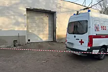 Мужчину насмерть придавило воротами автомойки в Москве