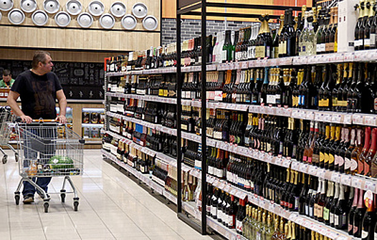 В ГД предложили запретить размещать алкомаркеты в нежилых помещениях новостроек