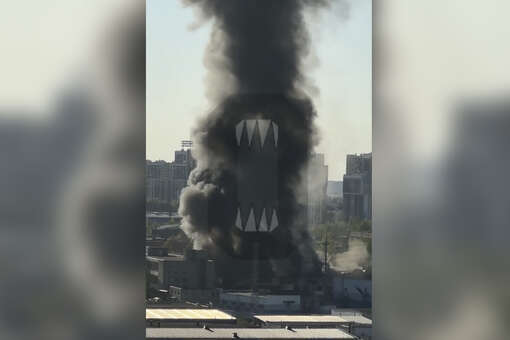 «Осторожно, новости»: в Петербурге горит промышленный объект