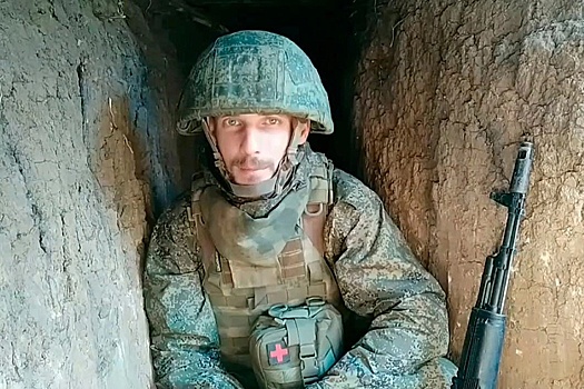 Поэт-десантник Сергей Лобанов выступил в госпитале перед ранеными бойцами