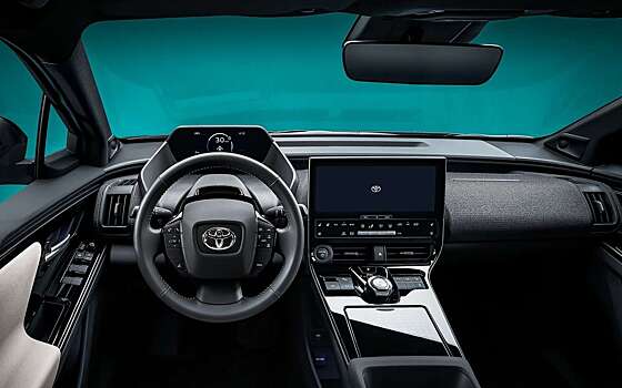 В Россию приедет ранее неизвестный на нашем рынке кроссовер Toyota