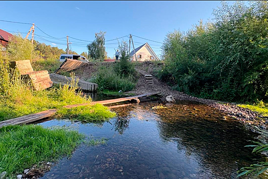 Мэр Иркутска Руслан Болотов поручил подготовить проект строительства моста через реку Ушаковку в районе улицы Ледяной