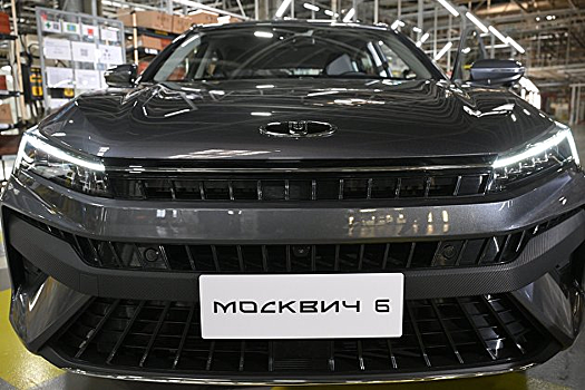 Первый владелец «Москвича 6» похвалил машину за комфортный салон