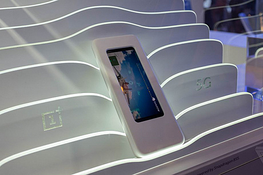 OnePlus показал прототип первого 5G-смартфона