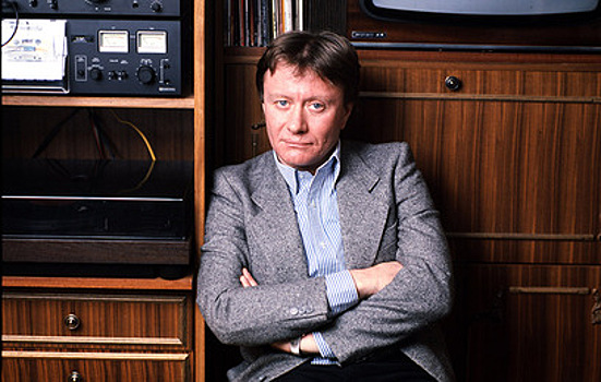 Что стало с могилой Андрея Миронова спустя 38 лет после похорон: слишком близко подходить запрещено