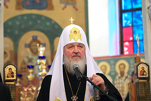 Патриарх Кирилл сравнил "подключение" к духовному миру с мобильной связью