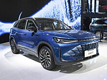 Готовящийся к дебюту в РФ флагманский кроссовер Beijing X7 пережил рестайлинг