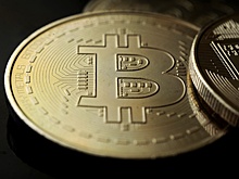 Биткоин преодолел рекордную отметку в 99 тысяч долларов