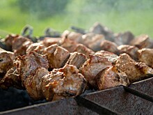 Диетолог посоветовала не есть мясо сразу после Великого поста. Пока поможет курица