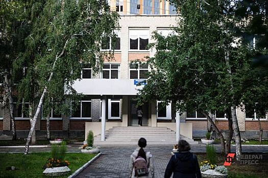 Жители премиального ЖК пошли за школами и детсадами в суды и к Бастрыкину