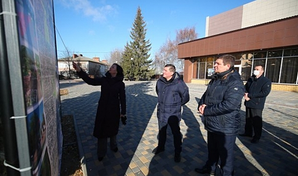 Андрей Бочаров оценил работы по благоустройству в Николаевском районе