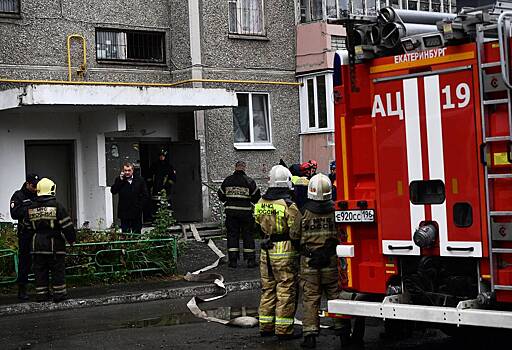 Россиянка с ребенком спрыгнули с пятого этажа во время пожара