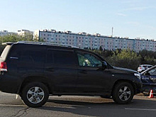 Один человек пострадал при столкновении внедорожника и машины такси в Новом Уренгое. ФОТО