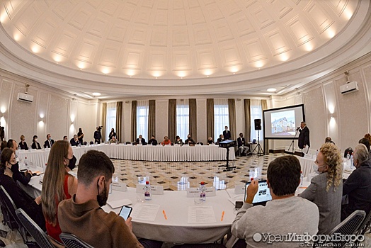 Памятник царю и "голландский квартал" на Исети: что подарят Екатеринбургу на юбилей?