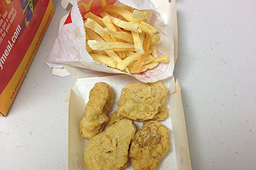 Американка показала купленную шесть лет назад еду из «Макдоналдс»