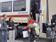 Отдыхающих эвакуировали с пляжа на Камчатке из-за трех волн цунами