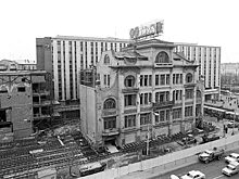 Как в Москве перед войной передвигали целые дома
