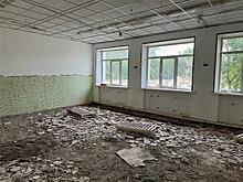 "Трудится спустя рукава": мэр Тольятти раскритиковал подрядчика, ремонтирующего школу