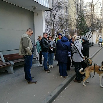 В доме на Большой Марьинской отремонтируют лифты