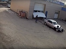 В Березовском сотрудник автомойки задавил клиента и коллегу