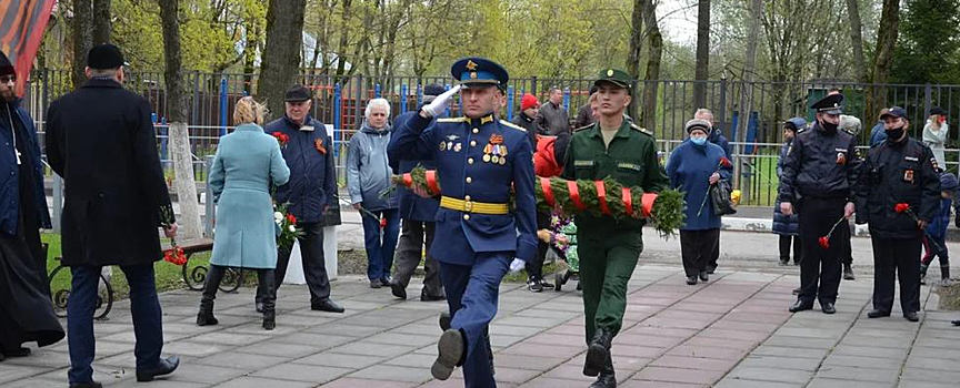 Торжественные возложения цветов прошли во всех территориях Красногорска