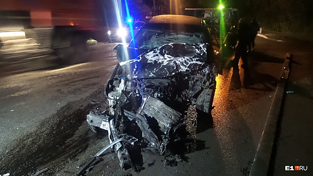 В Завокзальном районе Volkswagen лоб в лоб столкнулся с микроавтобусом, три человека в больнице