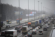 ЦОДД призвал водителей быть внимательнее на столичных дорогах из-за снегопада