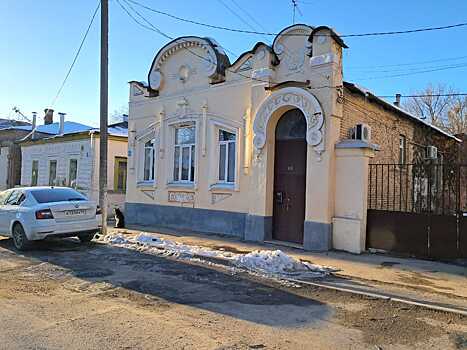Жительница Новочеркасска борется за сохранение усадьбы Паниотова