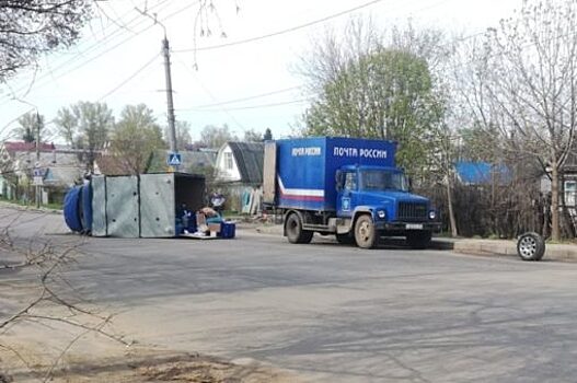 В Орле перевернулась ГАЗель «Почты России»