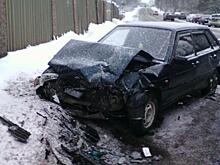 Два человека пострадали в ДТП с участием отечественной легковушки