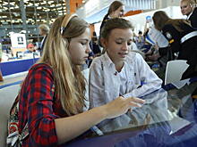 Госдума решила, что школьникам не нужны дорогие гаджеты