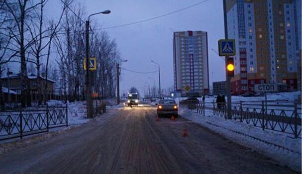 В Орловском районе под колёса «Рено» попала школьница