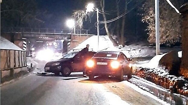 Ночное ДТП заблокировало въезд в Чистые Пруды