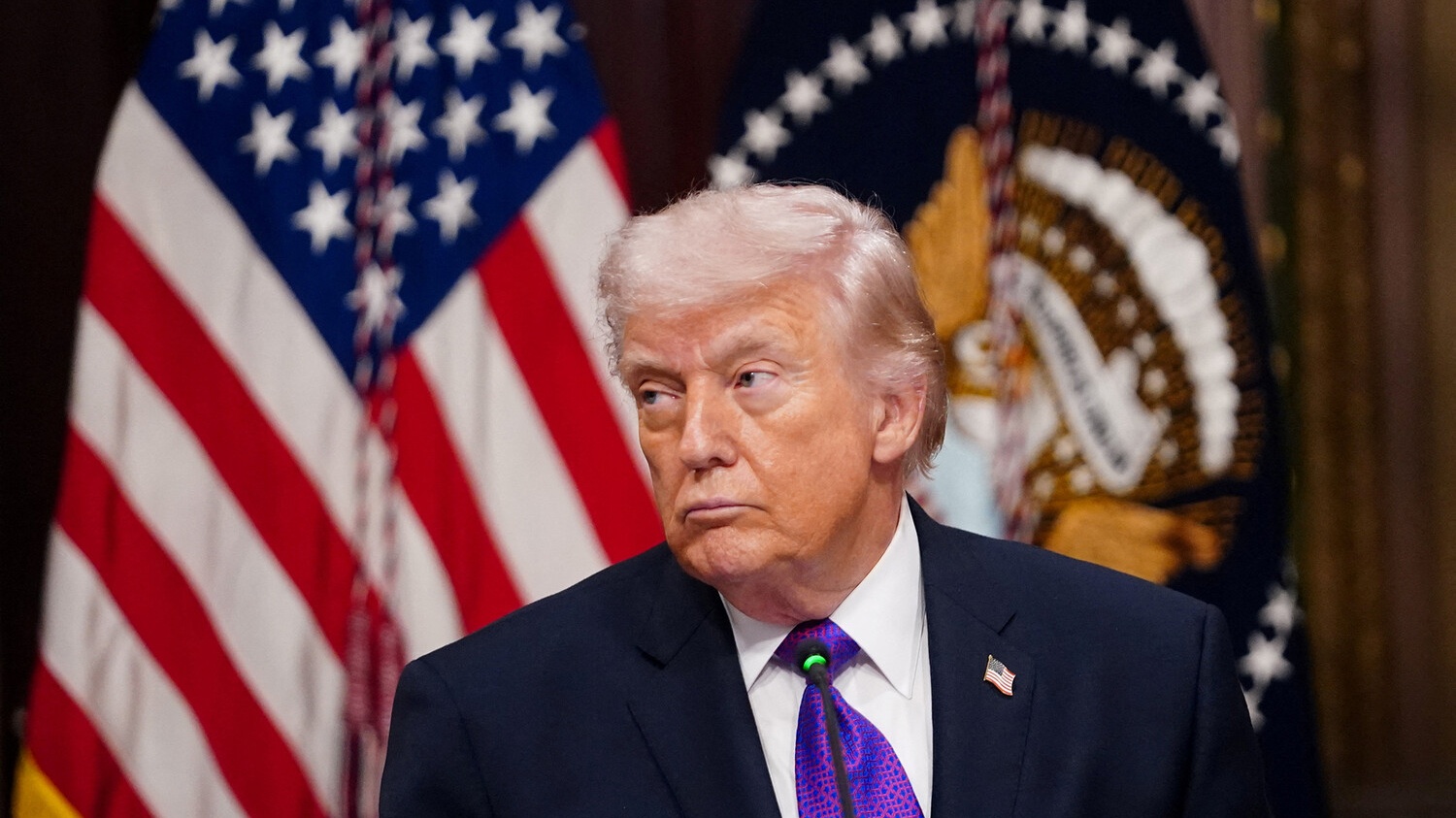 Трамп предложил вариант прохода судов через Ормузский пролив