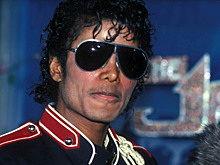 Умерший 16 лет назад Майкл Джексон снова угодил в скандальные хроники