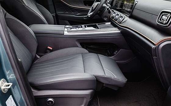 Популярный полноприводный семейный кроссовер подорожал: называем цены