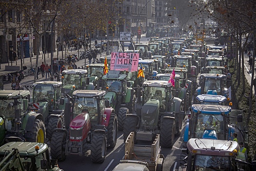 Забастовки фермеров охватили уже 12 стран Евросоюза