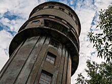 Падение водонапорной башни распугало рабочих