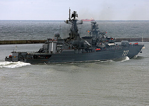 Сторожевой корабль Балтийского флота «Ярослав Мудрый» возвращается из дальнего похода