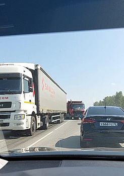 В Тюменской области парализовало трассу