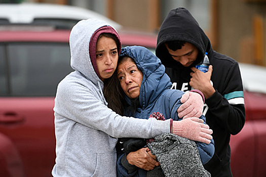 Мужчина без приглашения пришел на вечеринку и застрелил шесть человек